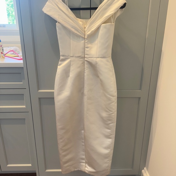 Amsale Mikado Satin & Taffeta Off-The Shoulder Bridal Dress - Picture 3 of 6